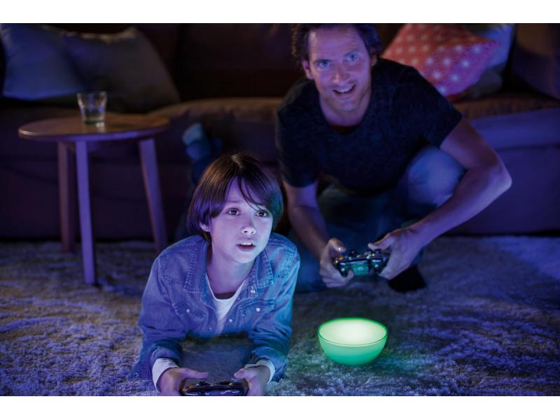 Philips Hue White & Color Ambiance Go Tischleuchte Weiss Mittels Smartphone steuerbare, portable Lichtquelle (12 W)