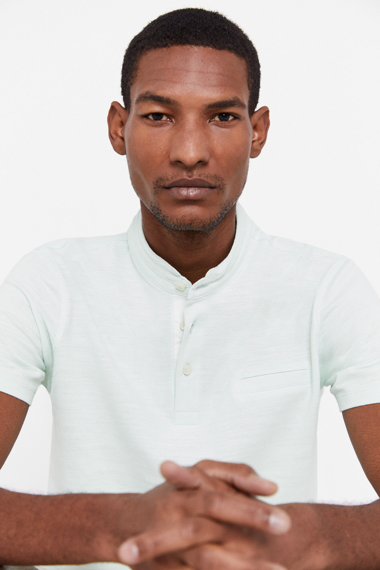 Camisa polo com gola mandarim - Verde