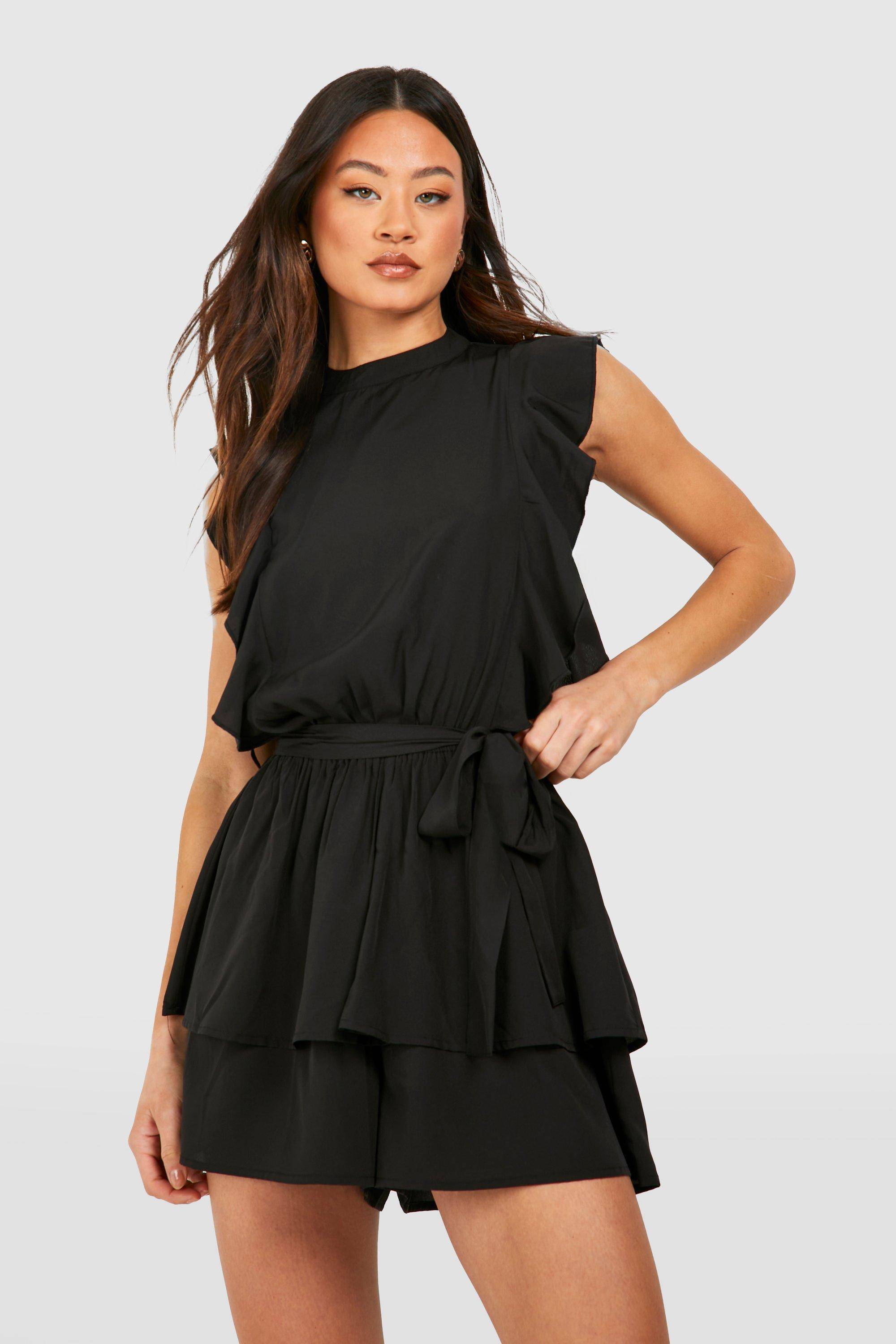 boohoo Playsuit à volants tissé pour grandes