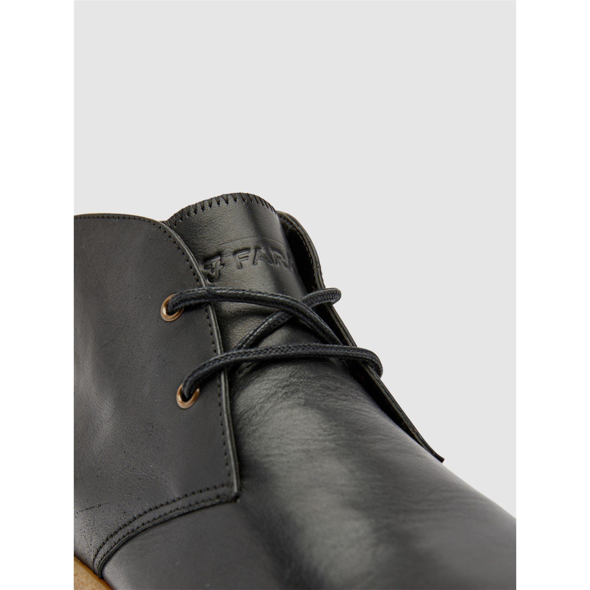 Farah Jonah Chukka Boots