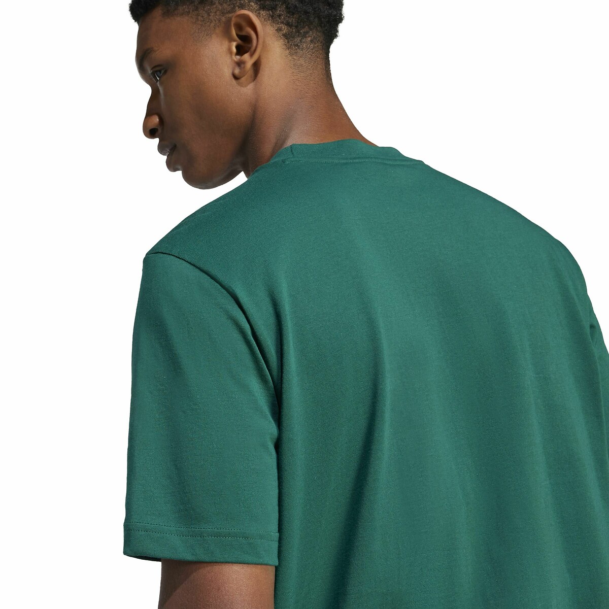 ADIDAS ROUPAS ESPORTIVAS<br>Camiseta com logo grande Essenciais