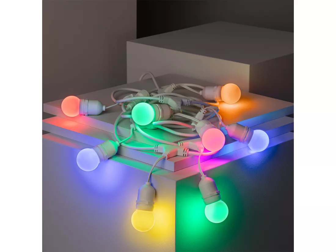 Kit Guirlande Waterproof 5.5m Noire + 8 Ampoules LED E27 G45 3W de Couleurs Rouge