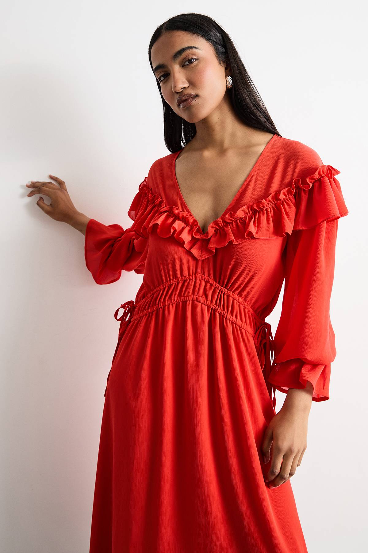 Warehouse Robe Maxi Bohème à Col V avec Détail d'Épaules Froncées