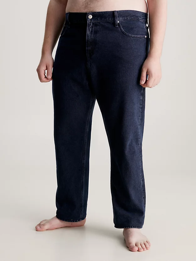 Calça jeans afunilada plus size