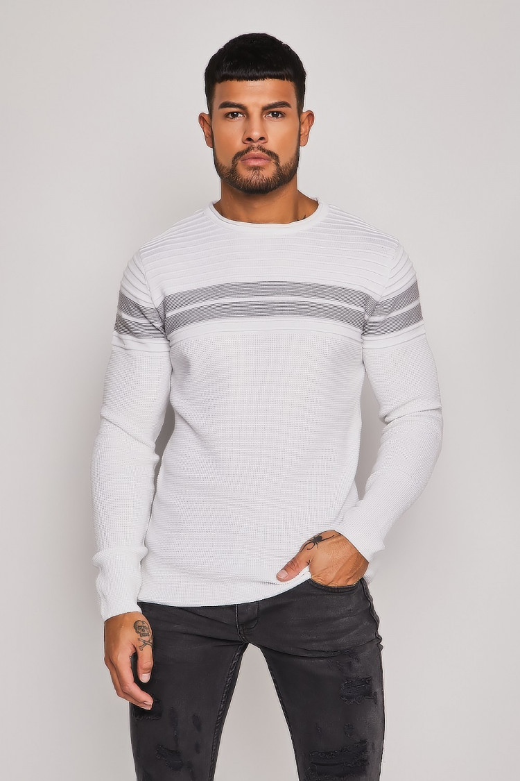 Pull blanc à bandes rayée noire