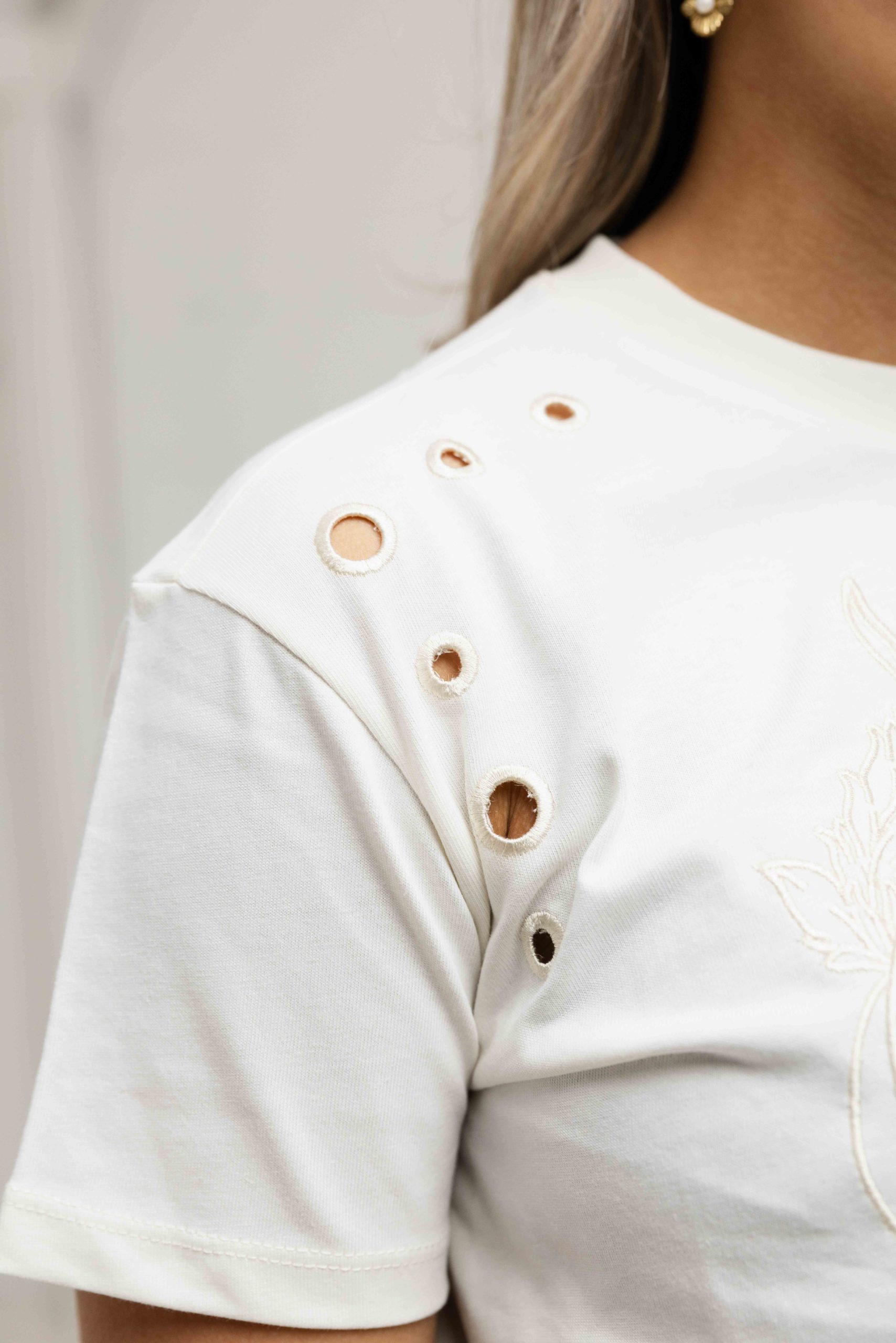 Guess Eyelet Tone T-Shirt Dames Beige