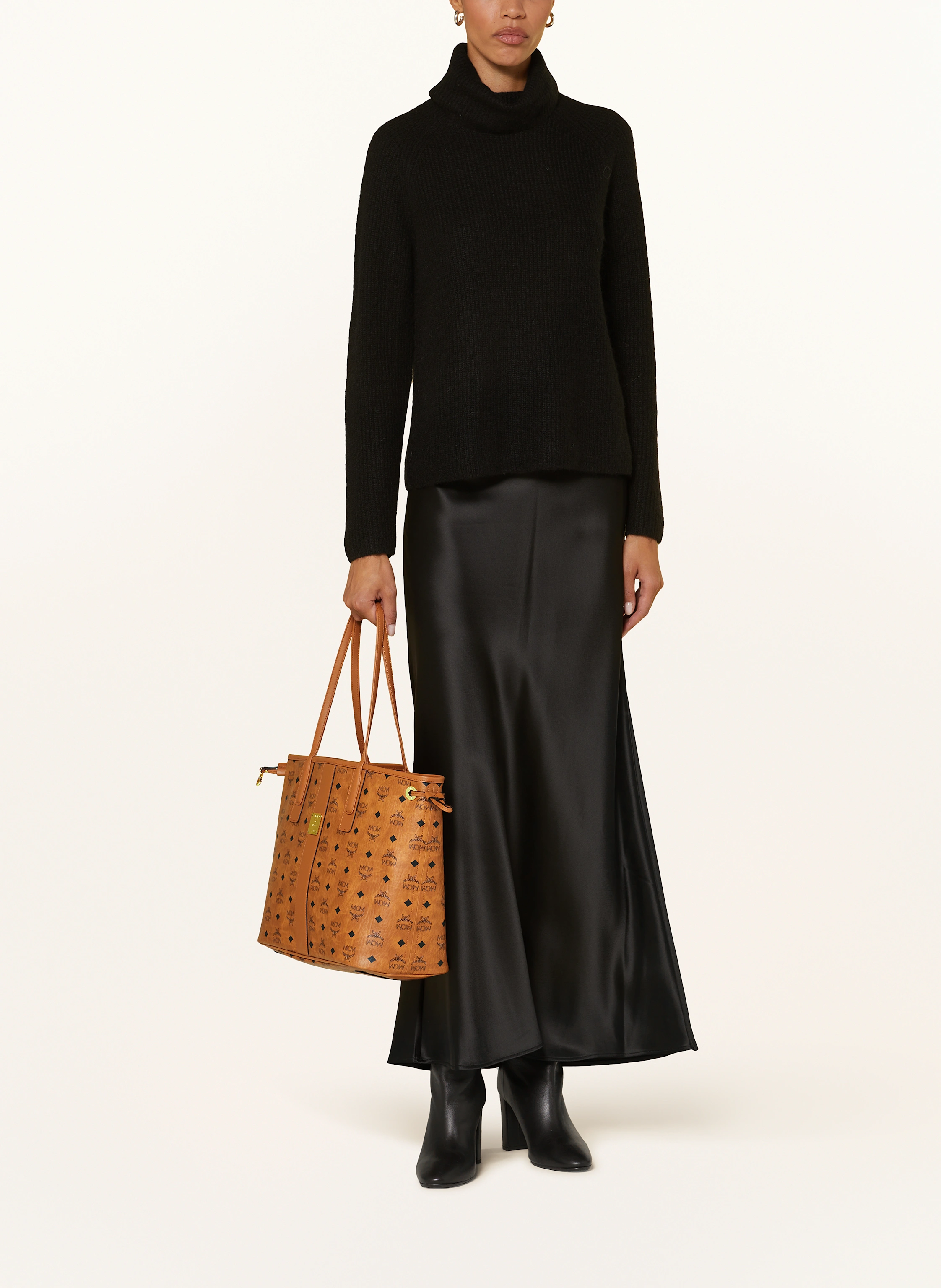 MCM Shopper LIZ MEDIUM zum Wenden mit Pouch