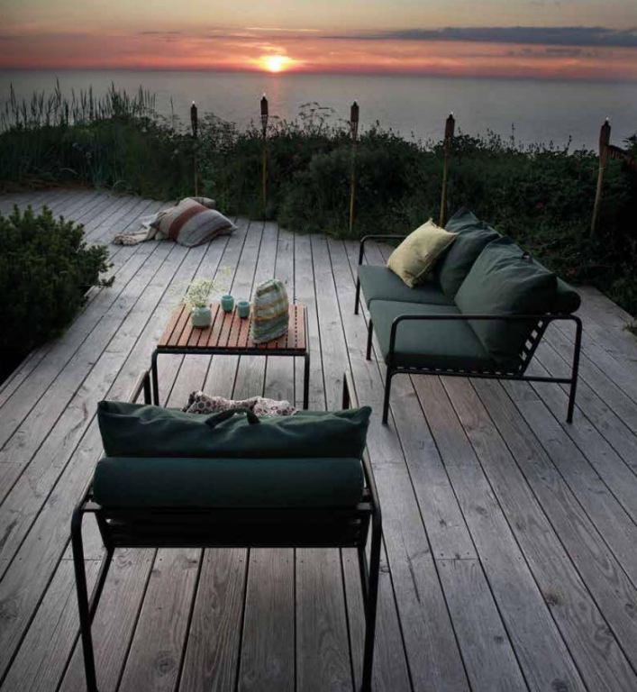 Houe Avon Lounge fauteuil frame zwart stof leaf heritage