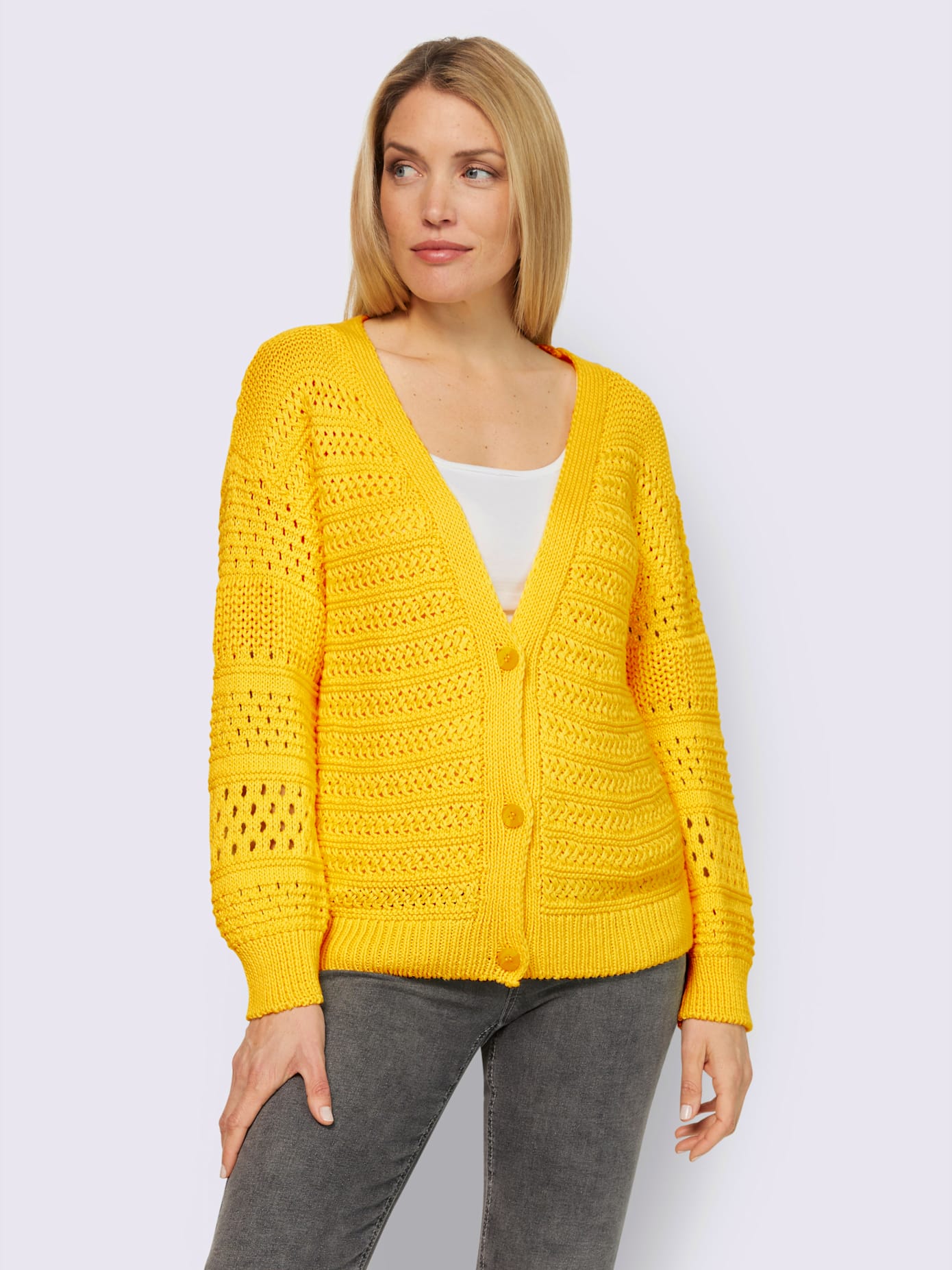 Veste en tricot joli motif tricoté ajouré devant et au dos
