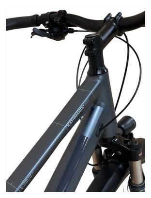 Produit reconditionné . Cube Kathmandu EXC SHIMANO XT 2022 . Vélo trekking . Cube . très bon état