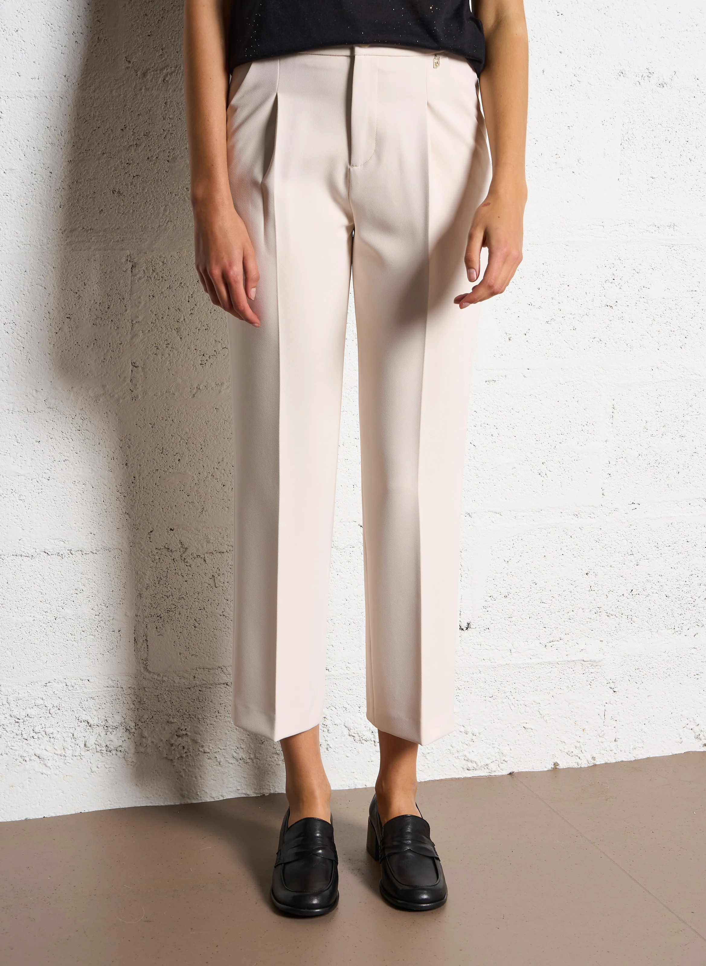 Pantalon droit à plis | Beige