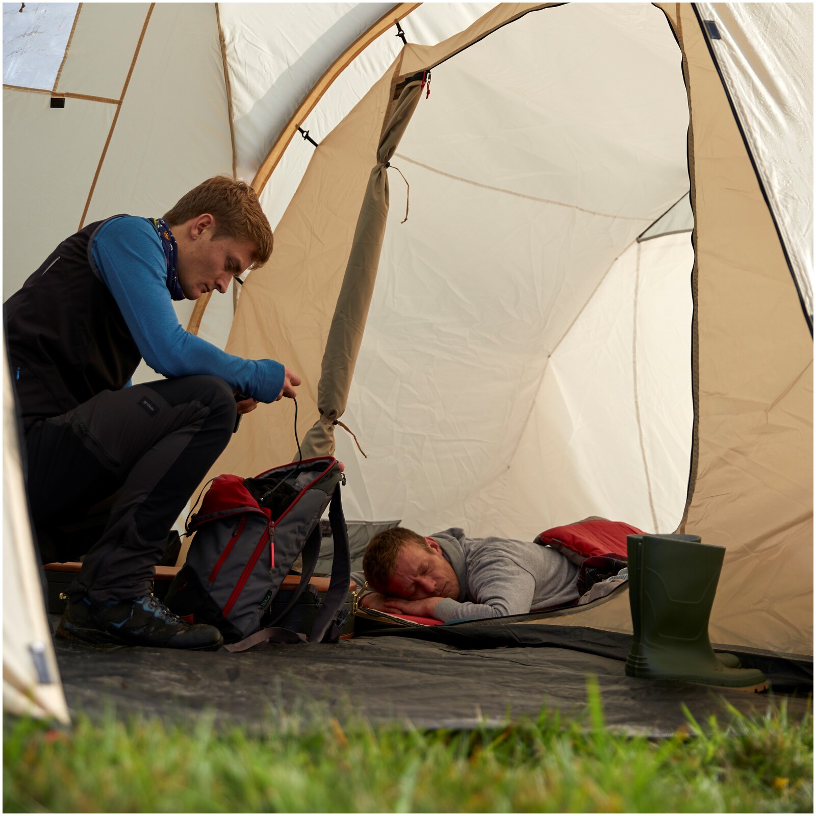 GRAND CANYON Kuppelzelt Atlanta 4 Personen Zelt Iglu Familien Camping Vorraum
