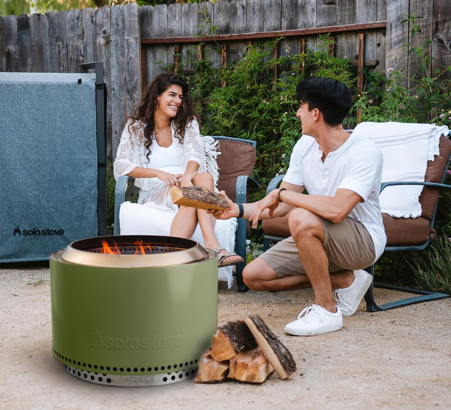 Solo Stove Feuerschale Yukon 2.0 mit Standfuß | Feuerstelle für Raucharme Holzverbrennung, Herausnehmbare Auffangschale, Mobile Outdoor Feuertonne, Edelstahl, 68,5 x 50,5 cm, 20 kg, Grün