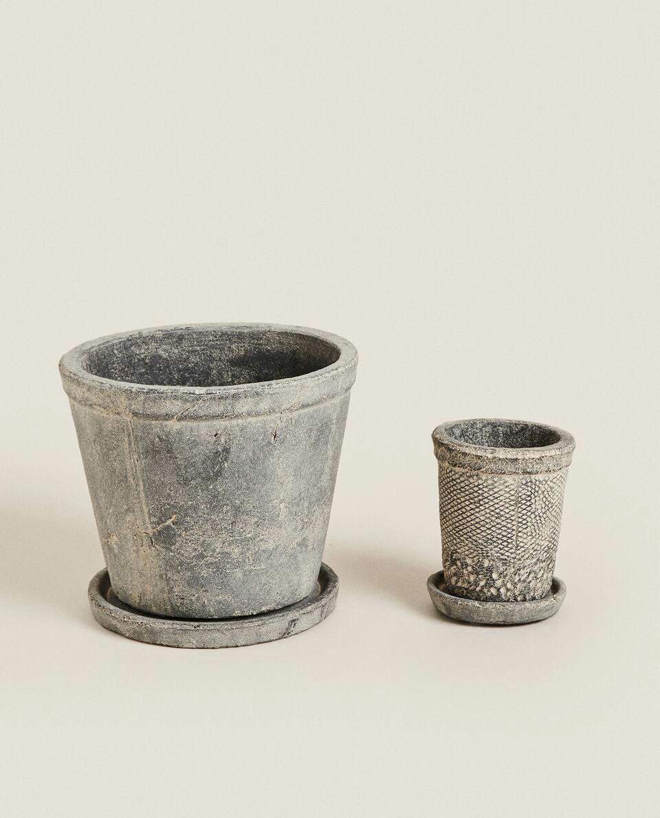 VASO DE FLORES DE BARRO ESCURO