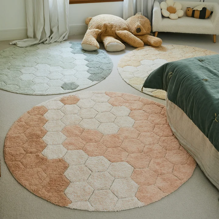 Lorena Canals - Honeycomb waschbarer Teppich, Ø 140 cm, blue sage / ivory / hellblau