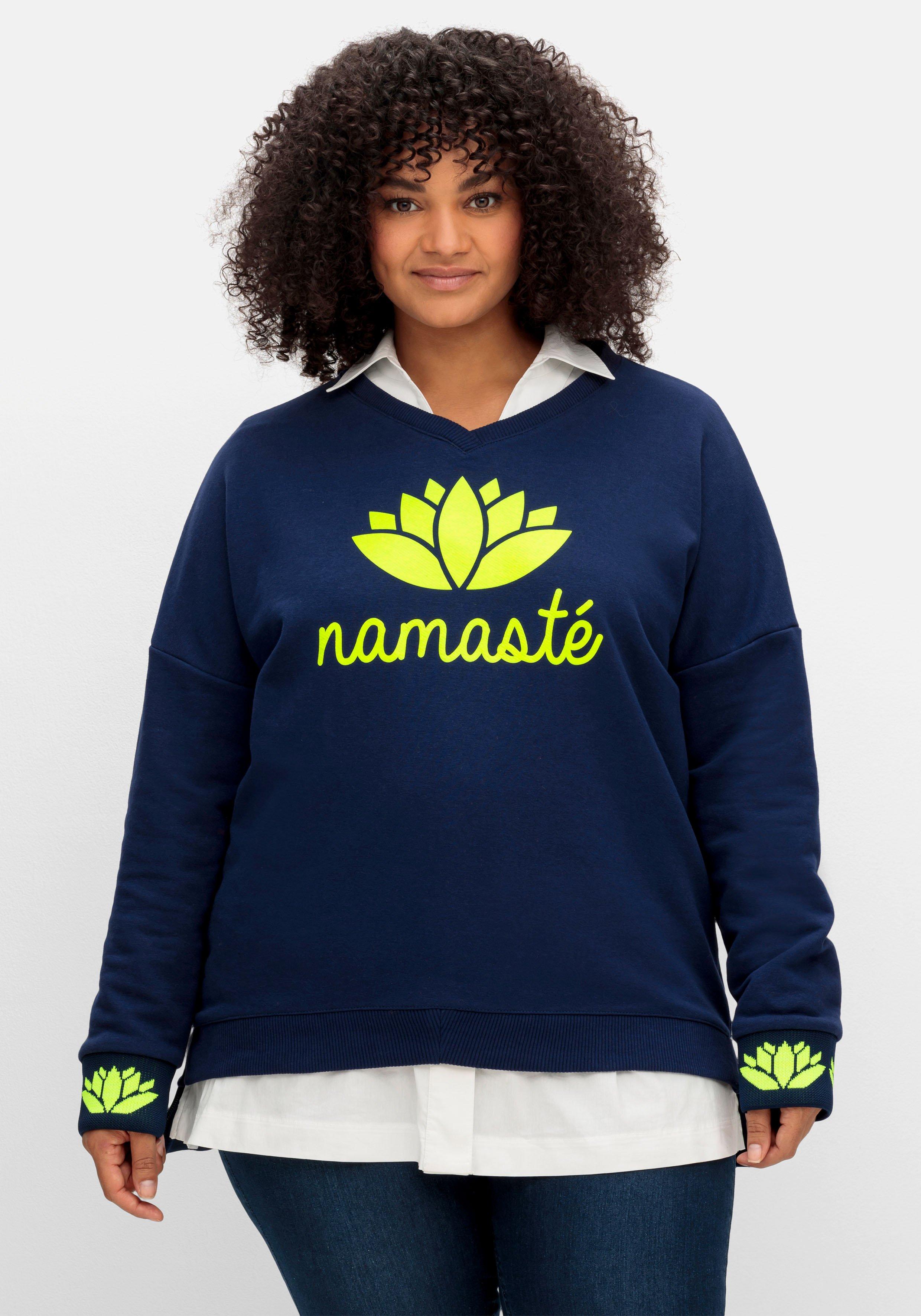 Sweatshirt mit V-Ausschnitt und Yoga-Frontdruck