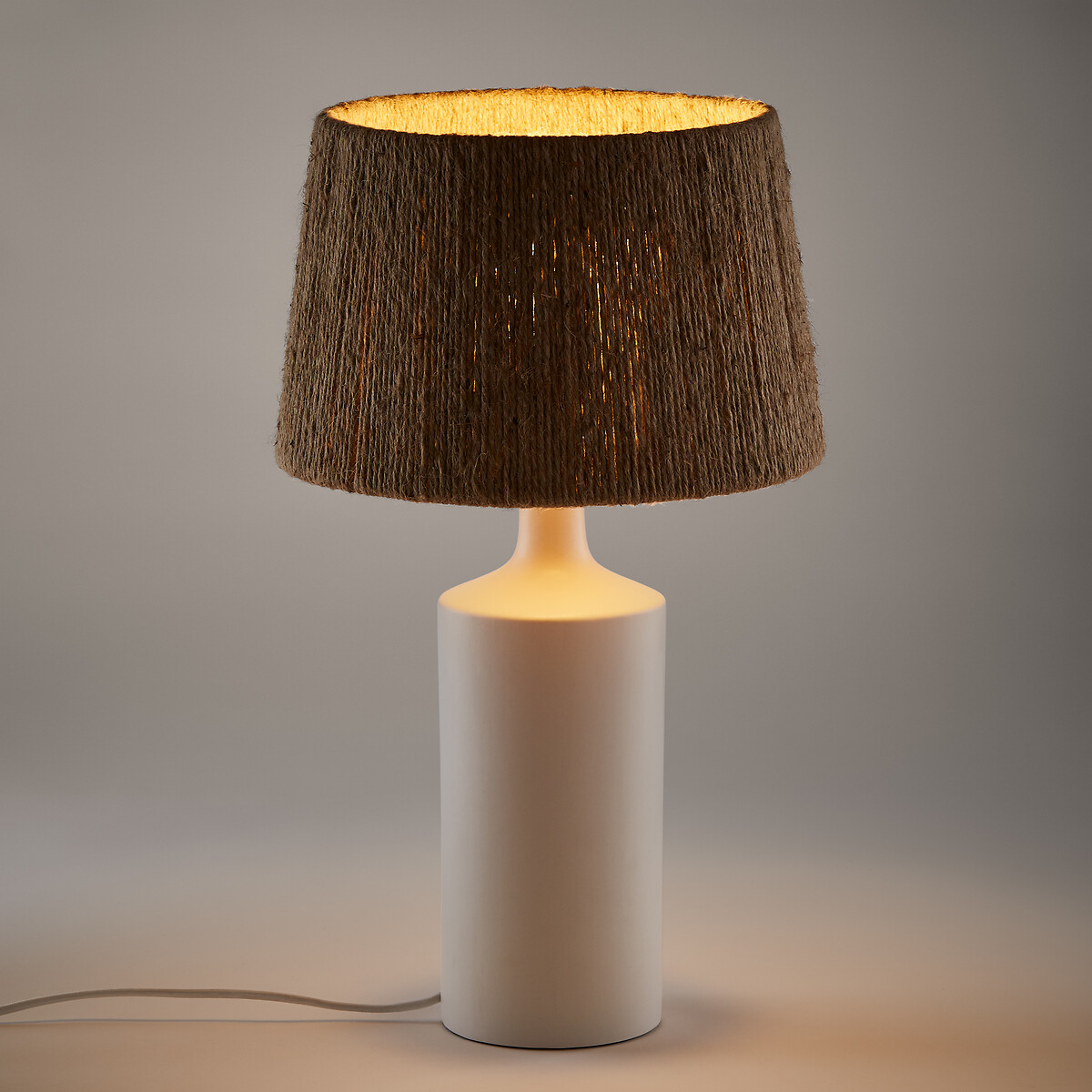 LA REDOUTE INTERIEURS<br>Candeeiro de mesa em cerâmica e cânhamo, Yoru