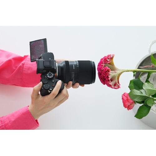 Objectif zoom Tamron. 25-200mm F/2.8-5.6 Di III VXD G2