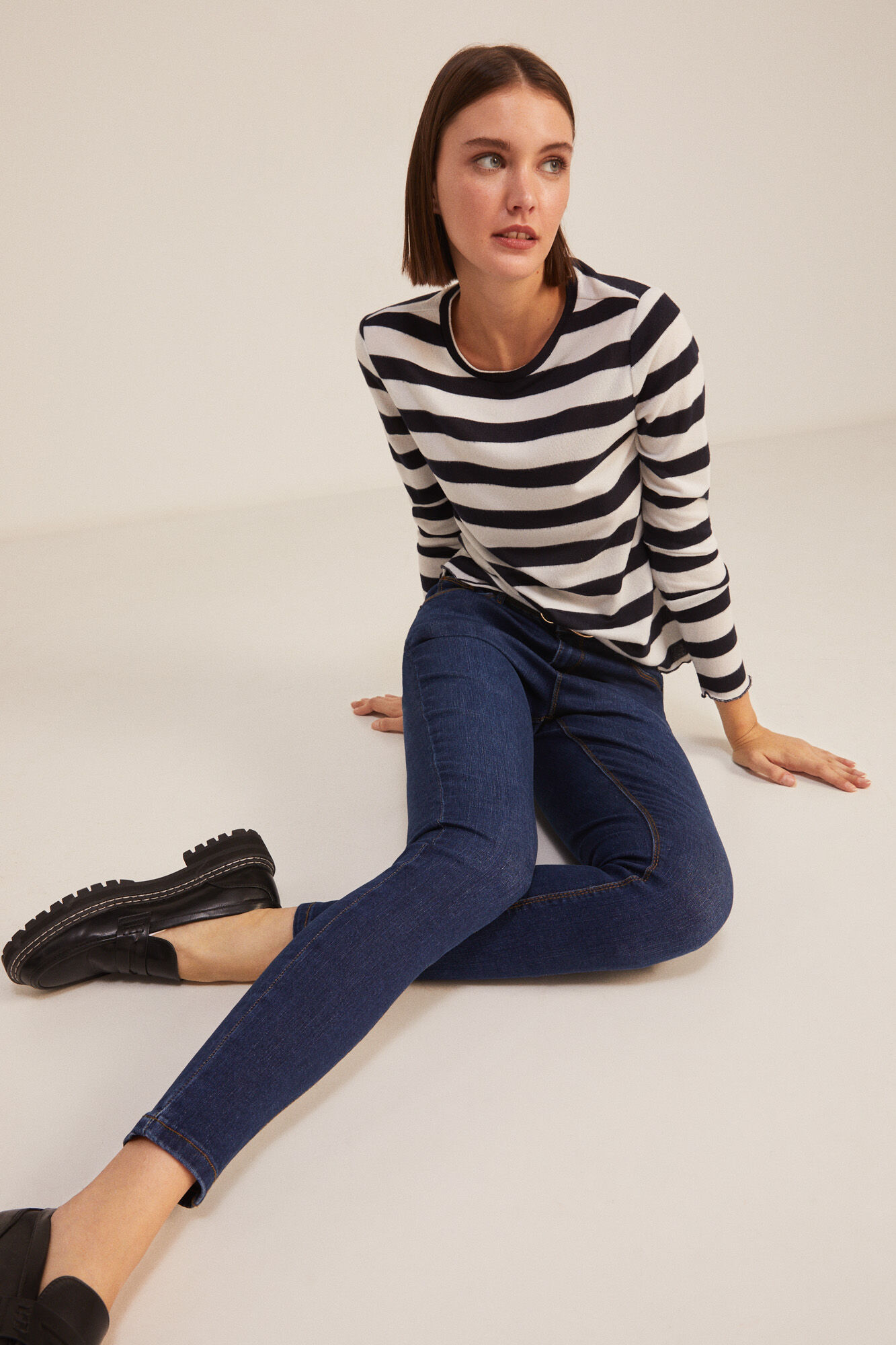 Calça jeans slim com lavagem sustentável - azul médio