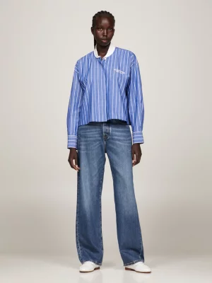 Camisa cropped com gola canelada e listras de beisebol