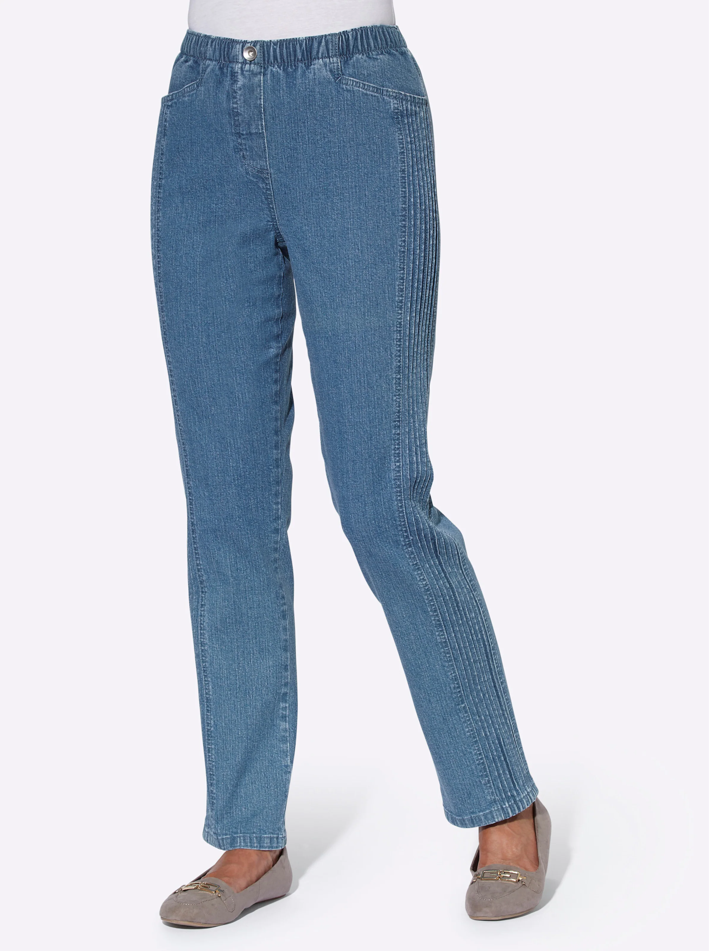 Jeans in blue-bleached
