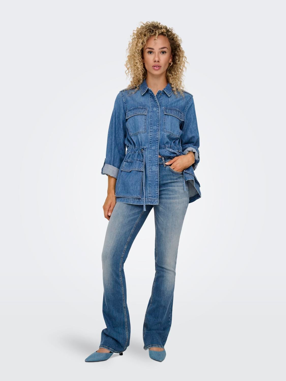 ONLBLUSH Mittlere Taille Ausgestellt Jeans Medium Blue Denim