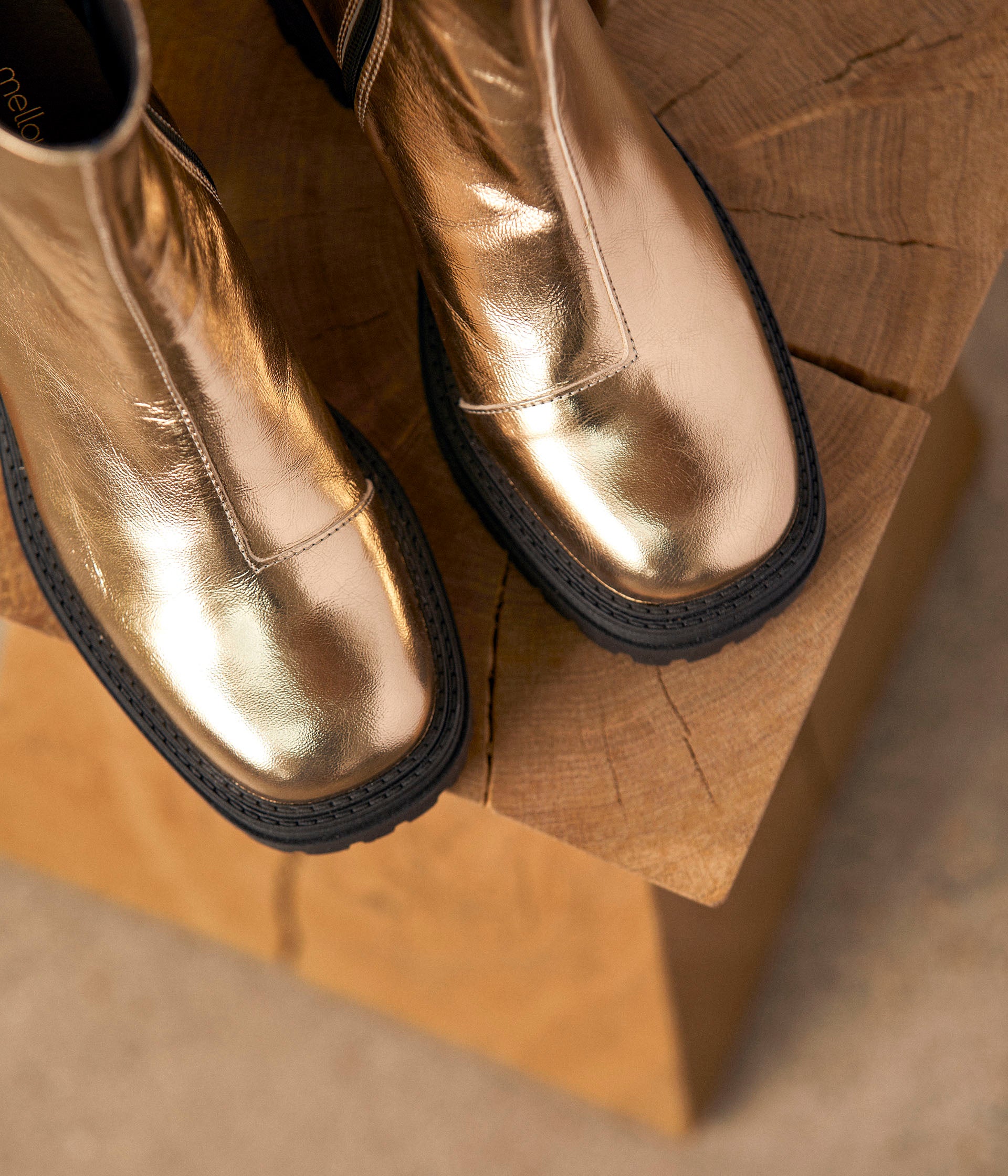 Boots dorées crantées Alexie