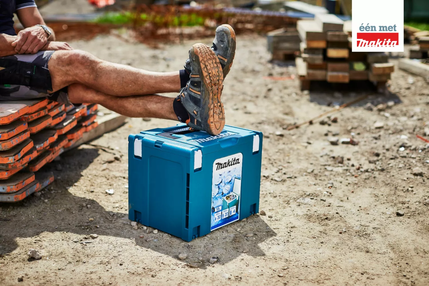 Makita 198253-4 CoolMbox 4 koelbox - 18 liter