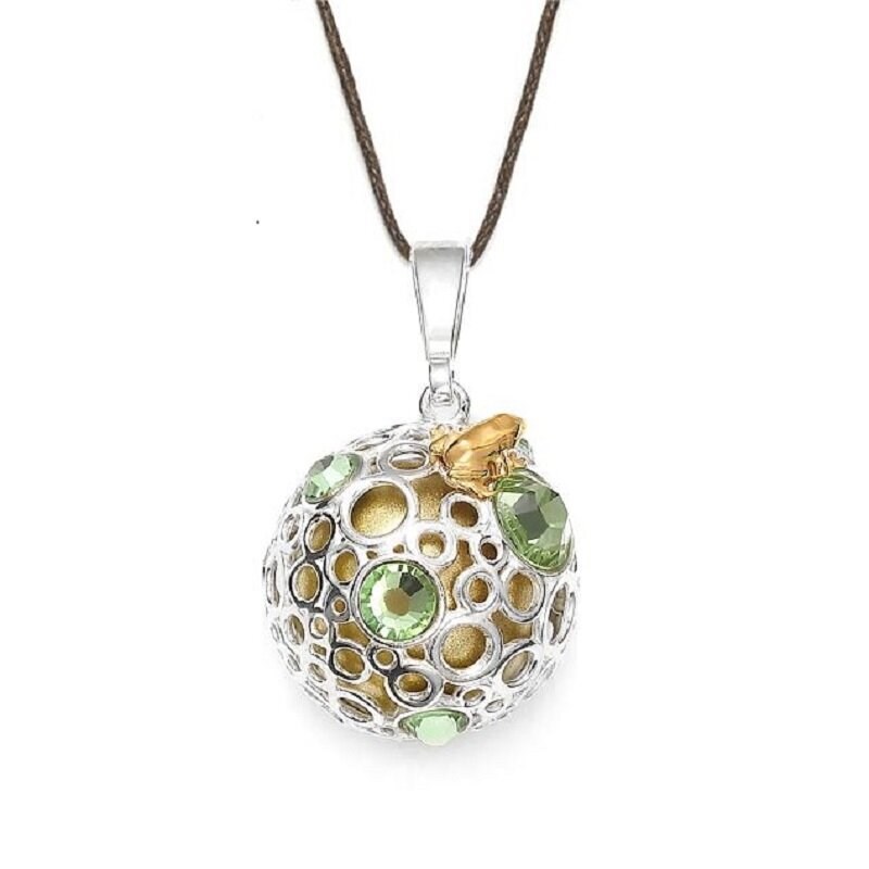 Bola grenouille et cristal vert