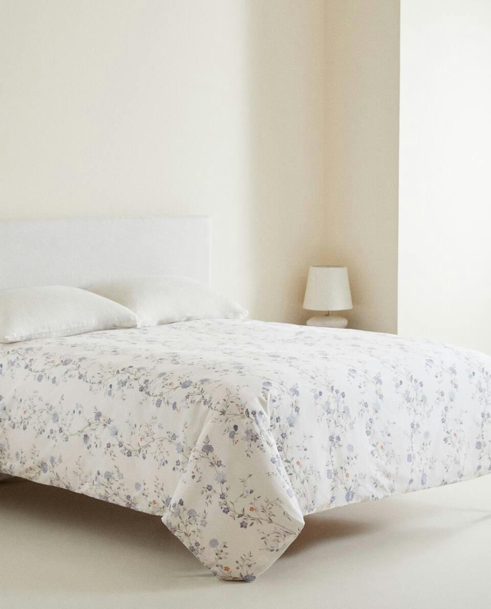 CAPA DE EDREDOM COM ESTAMPA FLORAL AZUL