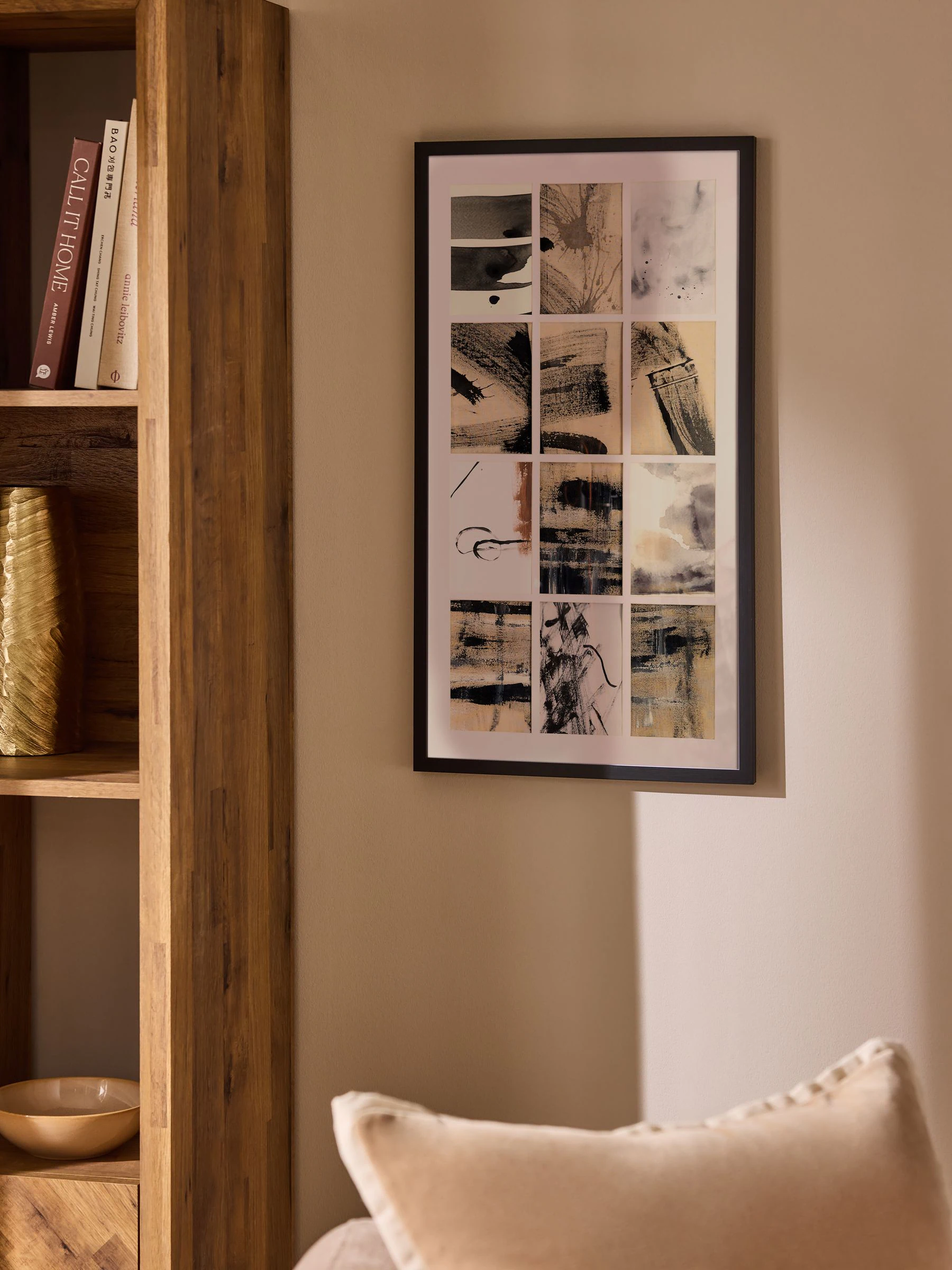 Hadley 12 Multi Aperture Picture Frame