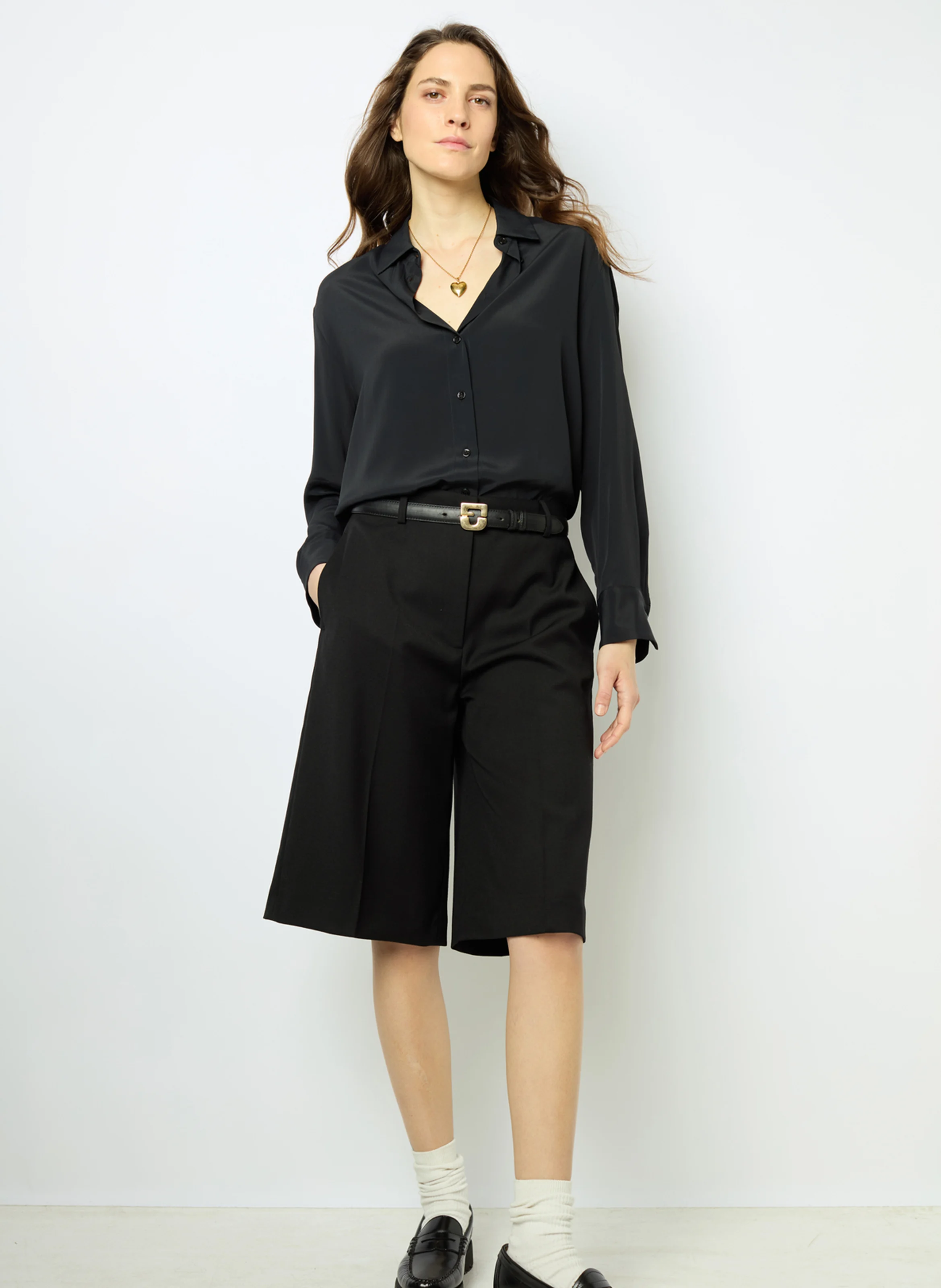 BEATA - Chemise droite col classique | Noir
