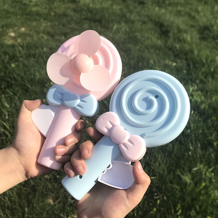 Miumi - Lollipop Plastic Handcrank Ventilator