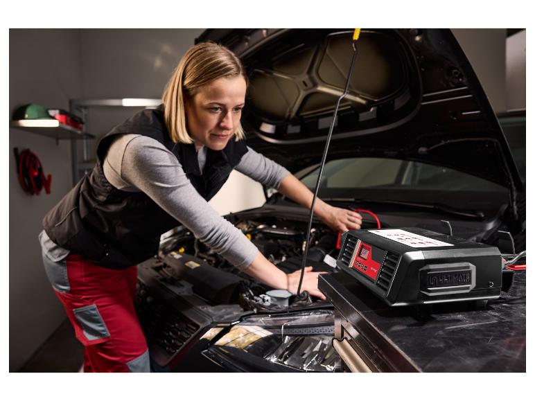 Acculader auto