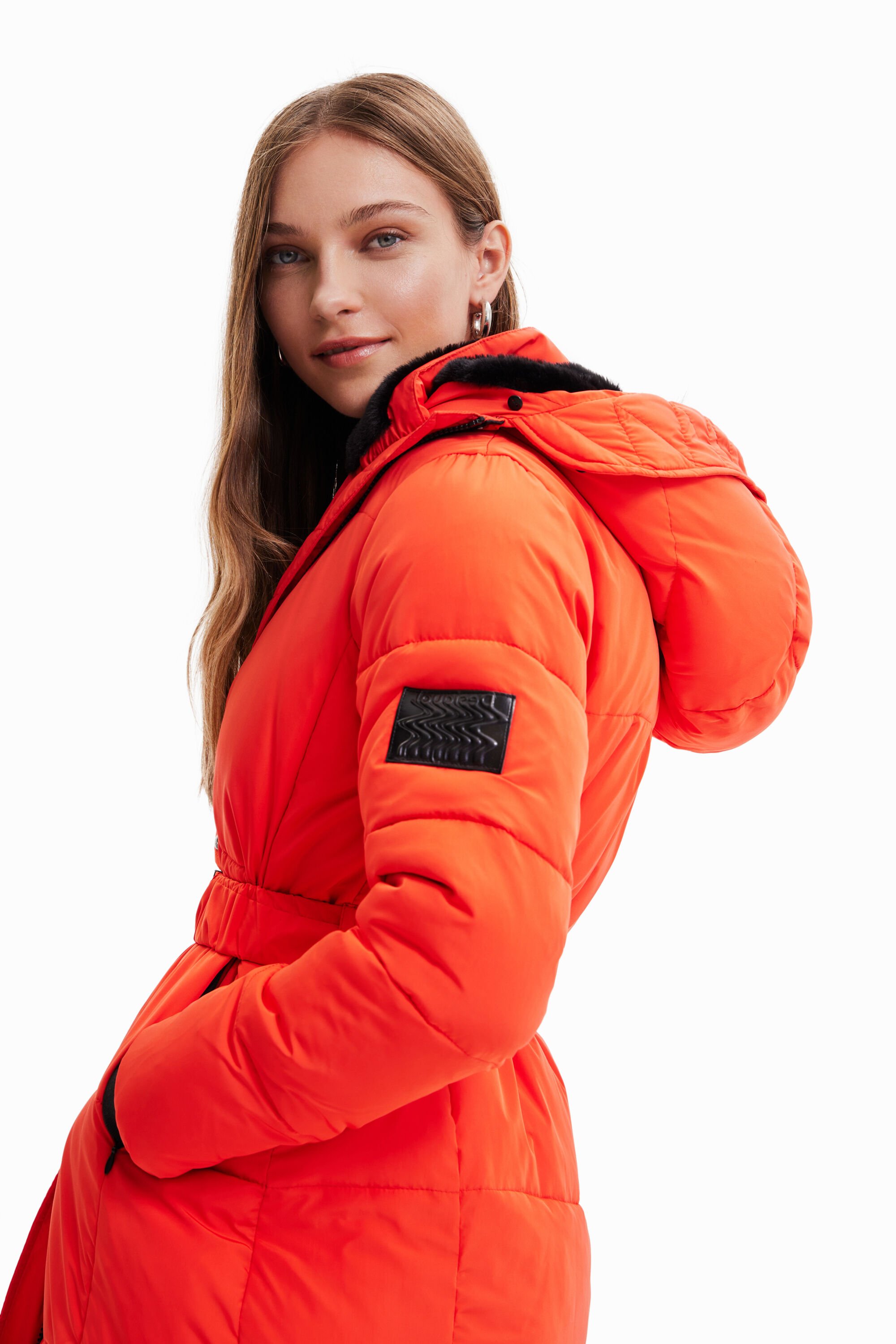 Long manteau matelassé ceinture