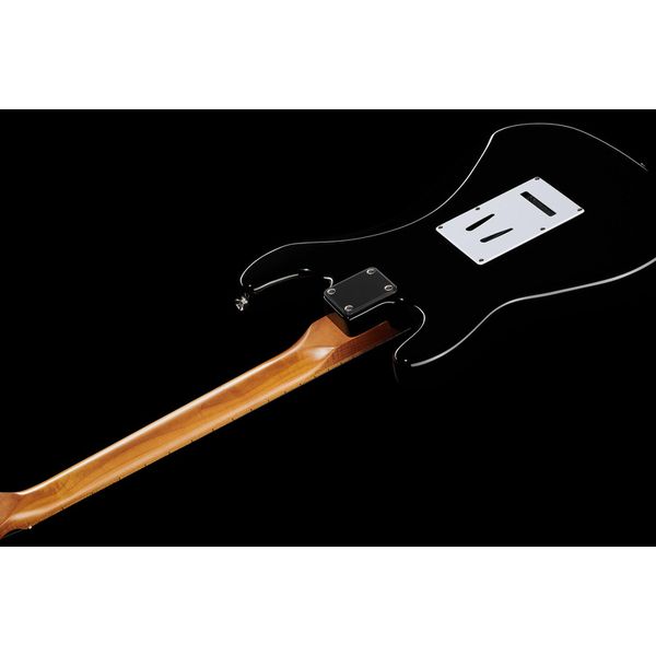 Harley Benton ST-62 MN BK Vintage Bundle 2