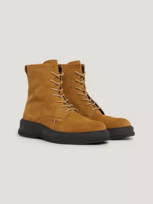 Botas de cano curto com cadarço em camurça repelente à água
