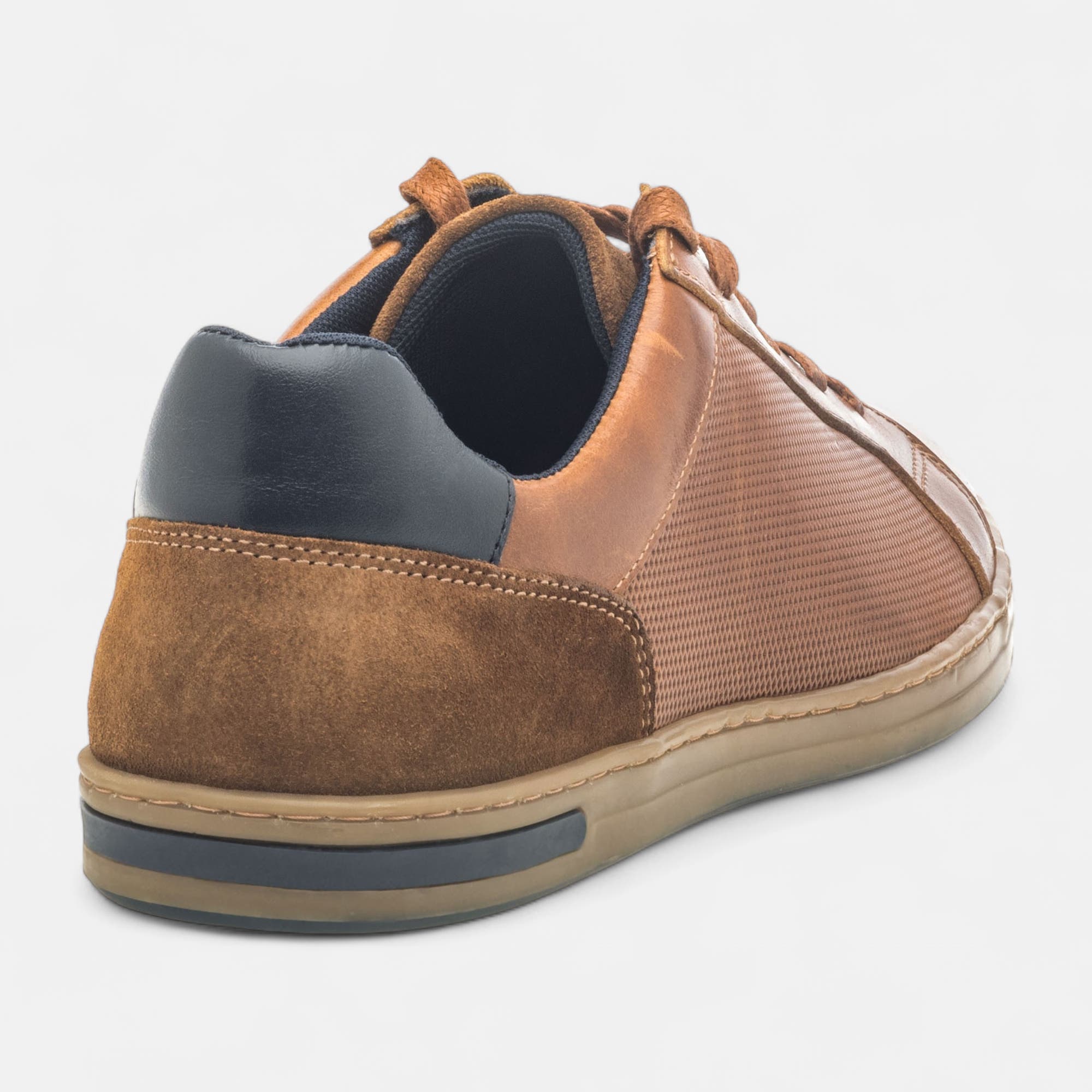 Baskets basses Homme en cuir cognac