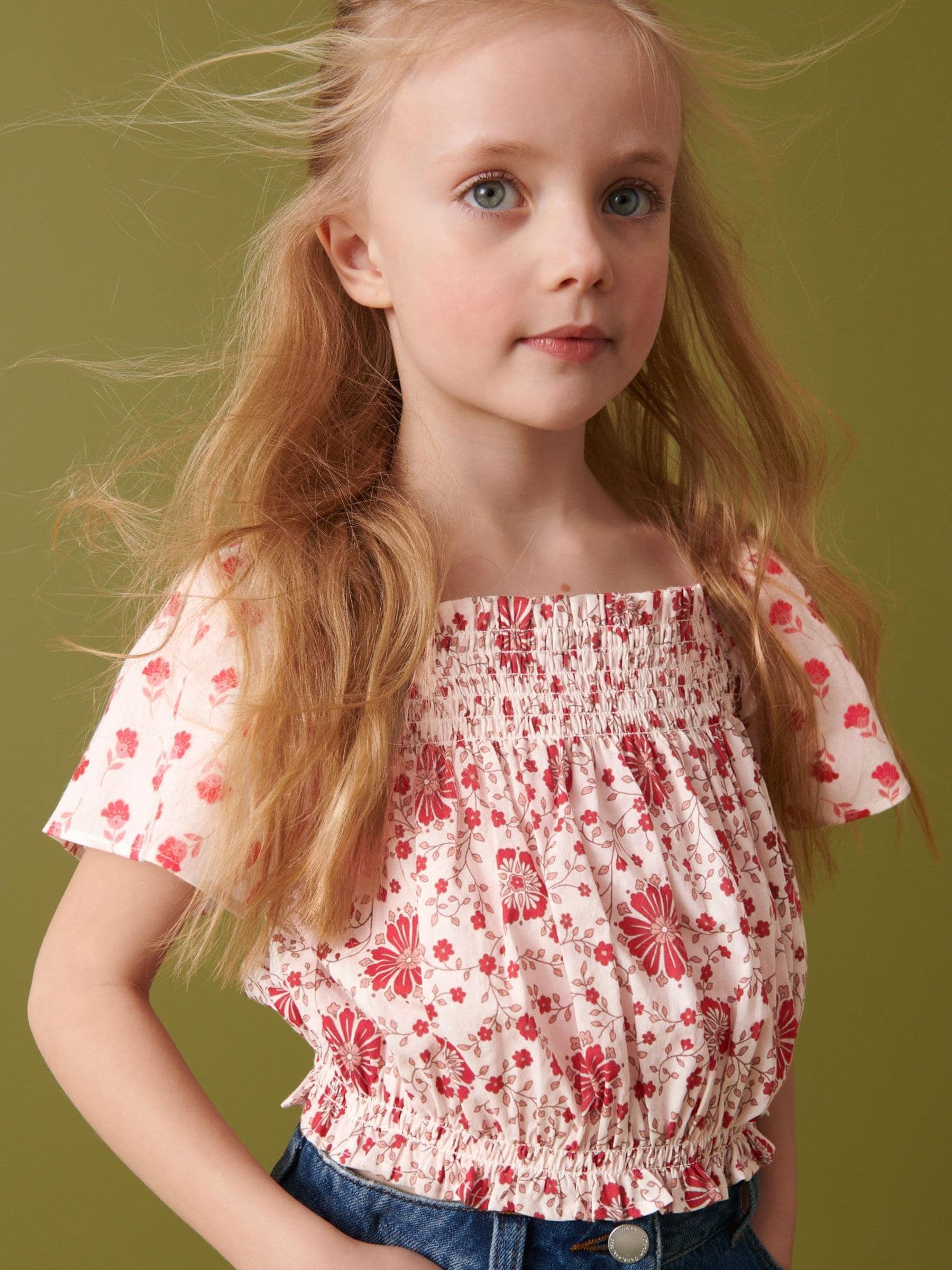 Rood bloemmotief - Gesmokte katoenen blouse (3-16jr)