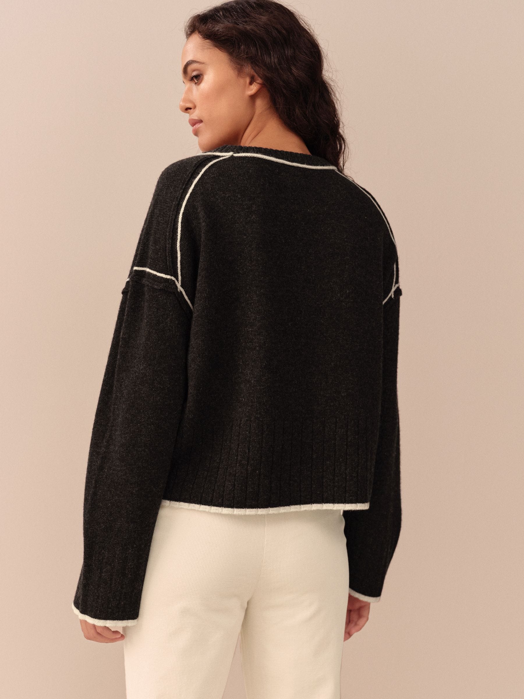 Charcoal Tipped - 100% N.Premium trui van lamswol met ronde hals