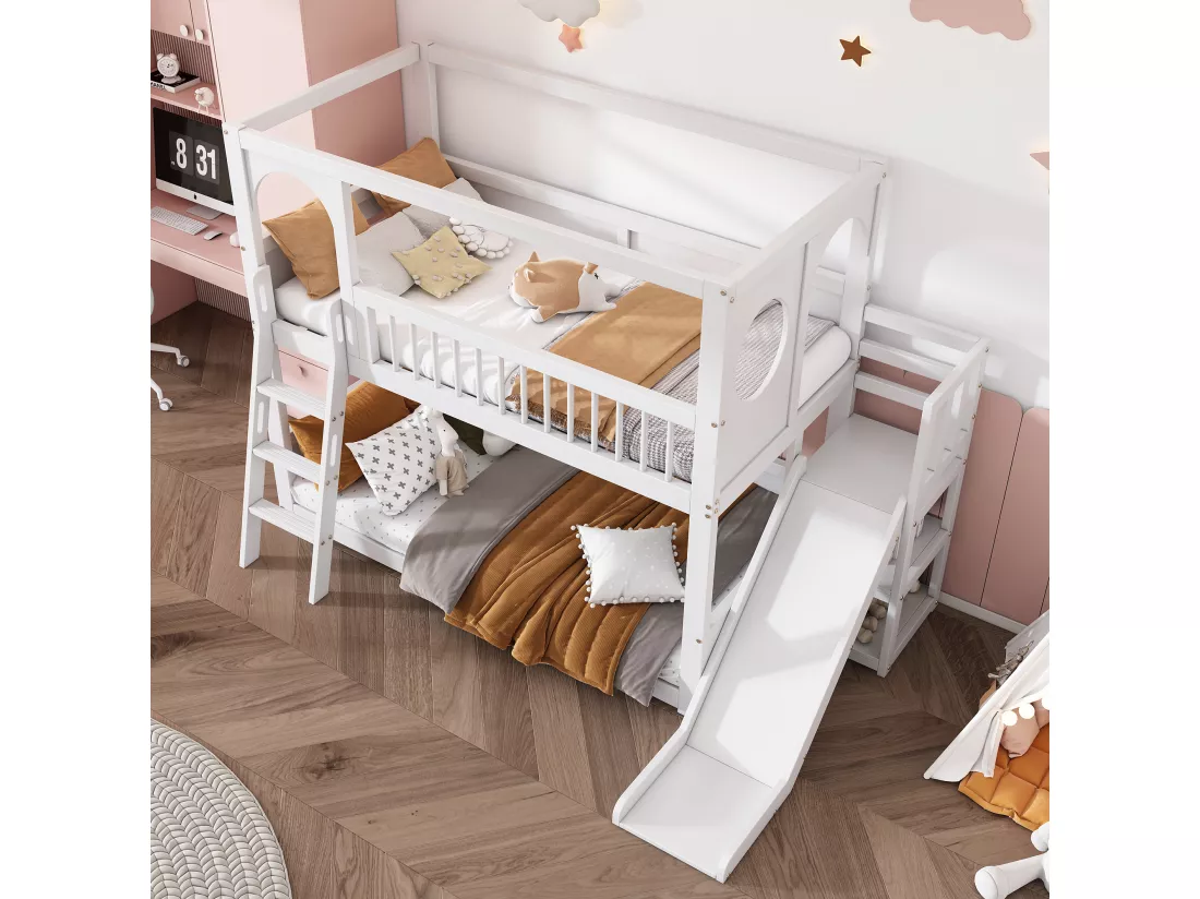 Lit superposé 2 x 90 x 200 cm avec étagères et toboggan - lit cabane enfant en bois massif - sommier à lattes - blanc