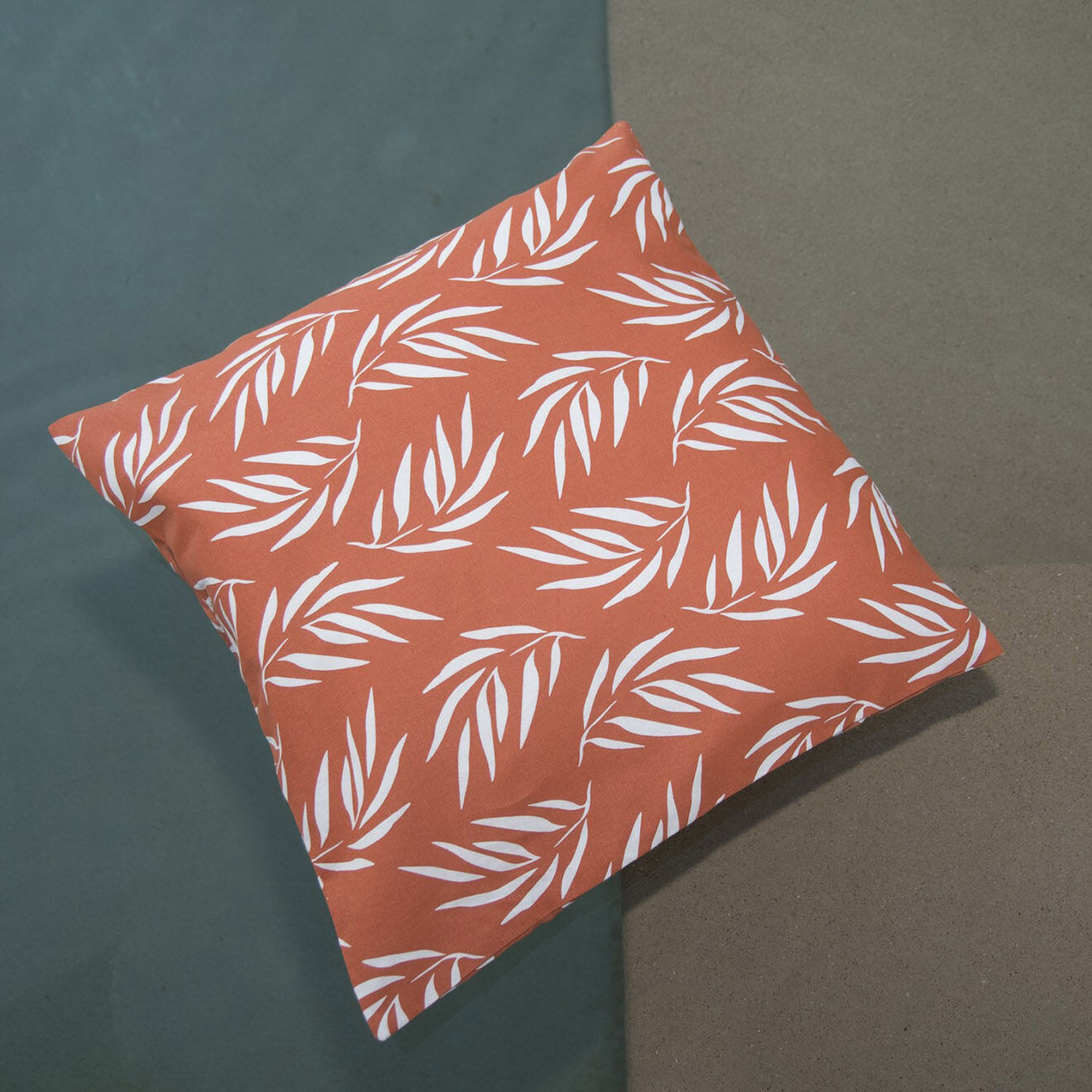 Febronie Housse de coussin d'extérieur Foliage terracotta - 50x50 cm