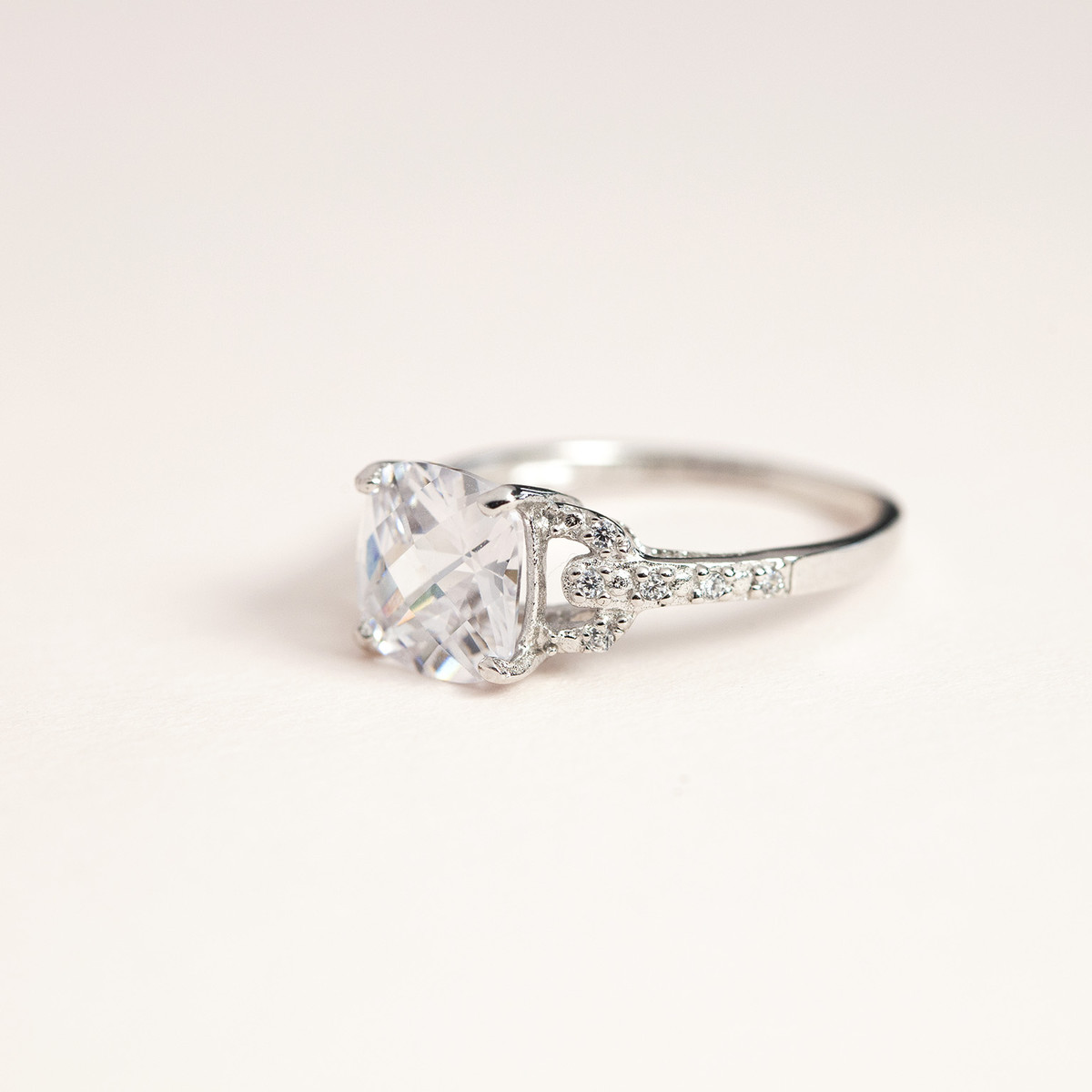 Bague argent 925 carrée zirconias