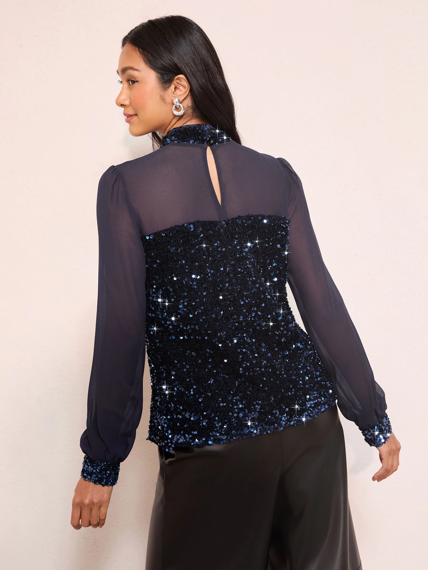 Donkerblauw - Friends Like These Long Sleeve High Neck Sequin Blouse