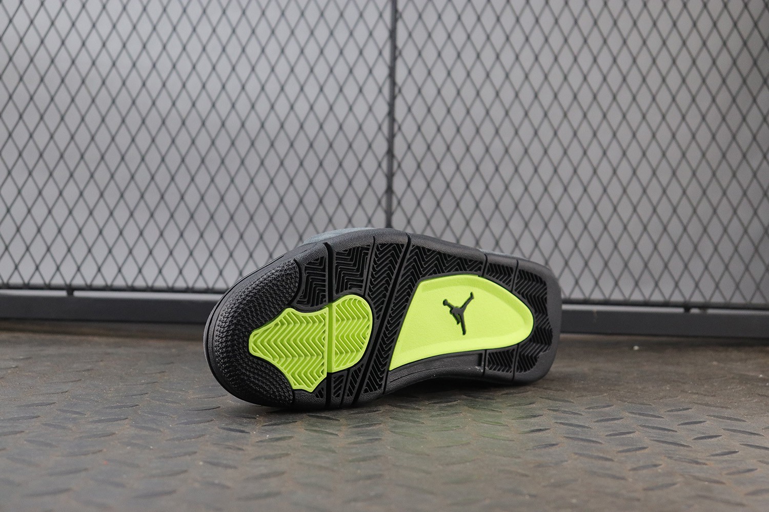 Jordan 4 Retro SE 95 Neon