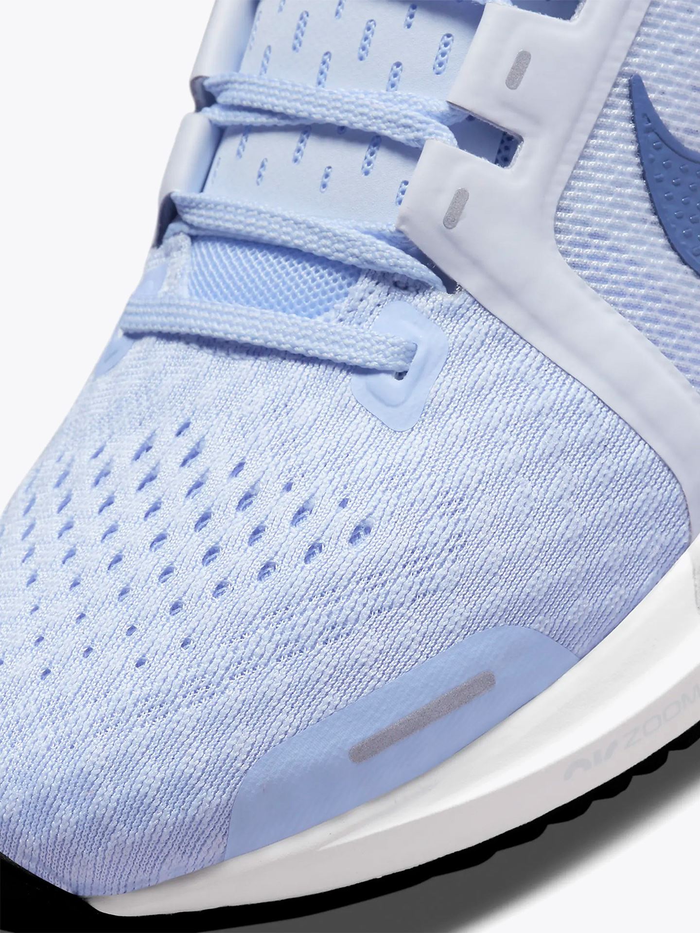 Air Zoom Vomero 16
