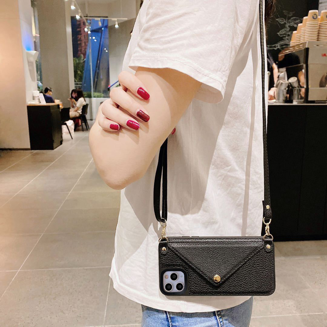 iPhone 11 Necklace Leder Schutz Hülle mit Kartenfach   Handykette (120cm) - Schwarz