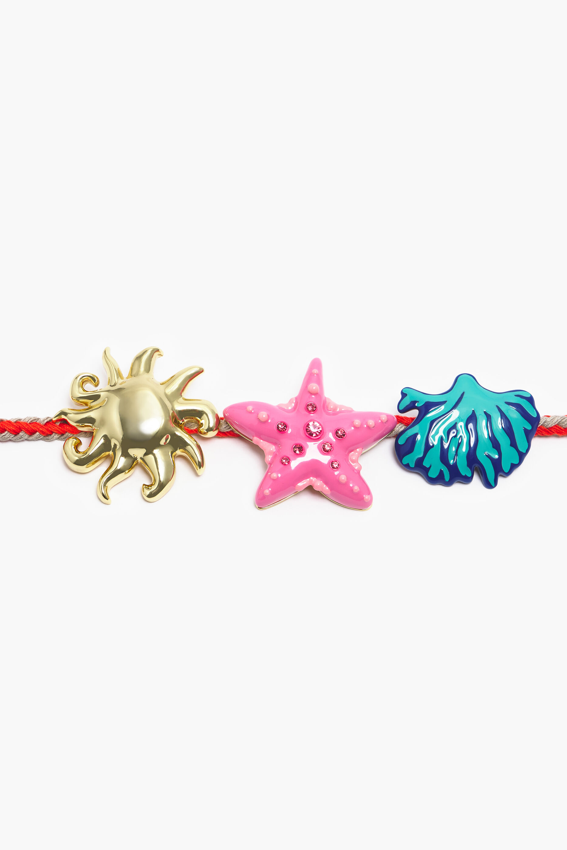 Colar de cordão de coral
