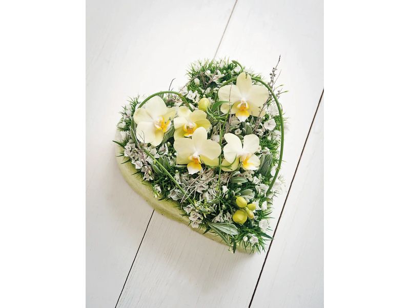 Opiflor Steckschaumherz Forever 28 cm x 32 cm x 5 cm Steckschaum für Nassblumen zum Stecken
