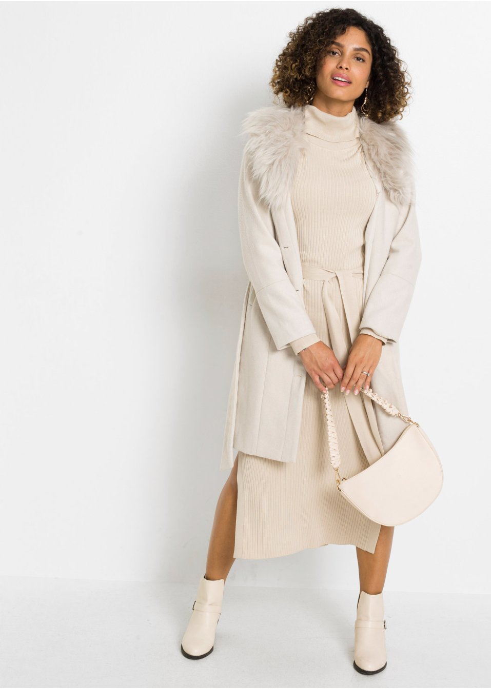Robe en maille avec ceinture à nouer